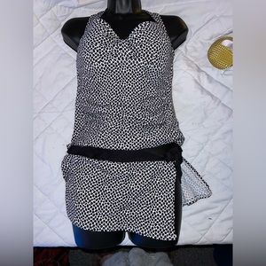 Tommy Bahama Halter Tankini And Swim Skirt Set